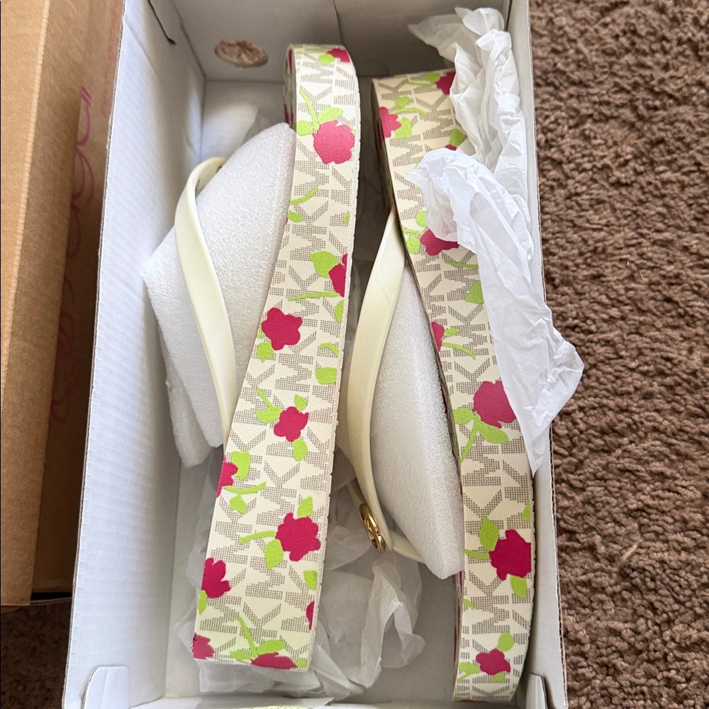 MK sandals new